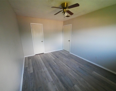 16327 Quail Echo Drive - Photo Thumbnail 16