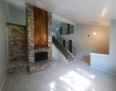 16327 Quail Echo Drive - Photo Thumbnail 3