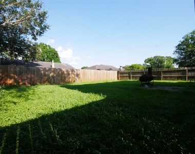 16327 Quail Echo Drive - Photo Thumbnail 19