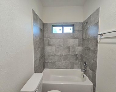 3702 Wylie Street - Photo Thumbnail 15