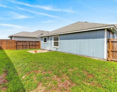 6769 Mikayla Street - Photo Thumbnail 3