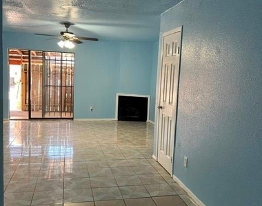 8405 Wilcrest Drive - Photo Thumbnail 2