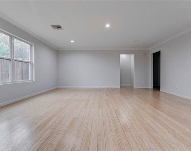 10627 Ince Lane - Photo Thumbnail 11
