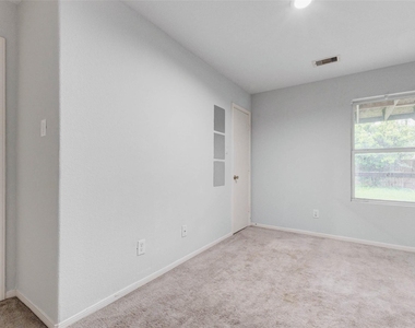 10627 Ince Lane - Photo Thumbnail 12
