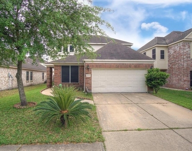 18219 Major Glen Cir - Photo Thumbnail 1
