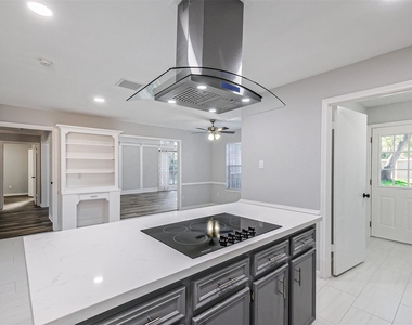 20506 Park Pine Drive - Photo Thumbnail 21