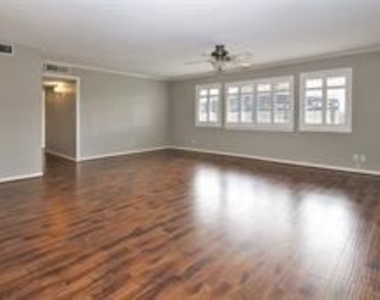 6433 Bayou Glen Road - Photo Thumbnail 13