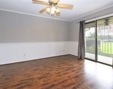 6433 Bayou Glen Road - Photo Thumbnail 10