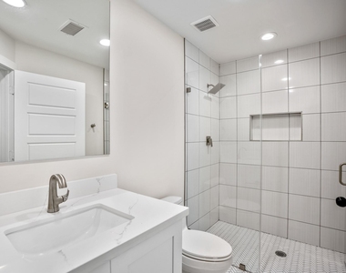 710 Thornwood - Photo Thumbnail 18