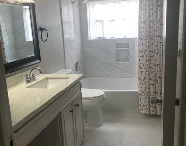 415 Cole Street - Photo Thumbnail 8