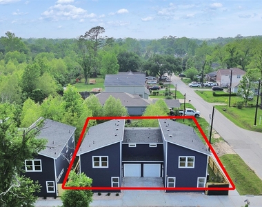 8102 Crestview Unit A Drive - Photo Thumbnail 26