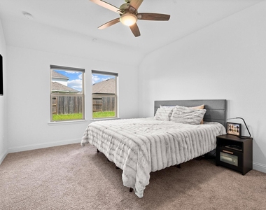 15726 Rosemary Hill Lane - Photo Thumbnail 29