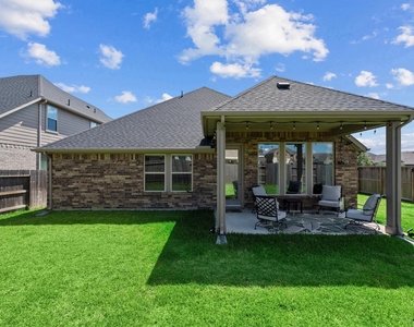 15726 Rosemary Hill Lane - Photo Thumbnail 3