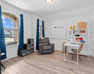15726 Rosemary Hill Lane - Photo Thumbnail 10