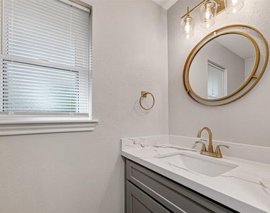 25503 Foxbriar Lane - Photo Thumbnail 16
