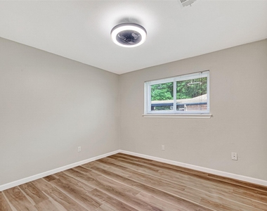 25503 Foxbriar Lane - Photo Thumbnail 30
