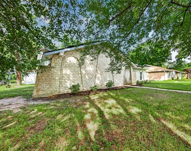 25503 Foxbriar Lane - Photo Thumbnail 38