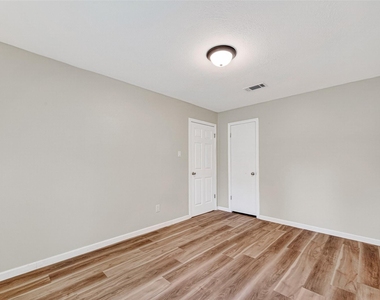25503 Foxbriar Lane - Photo Thumbnail 28