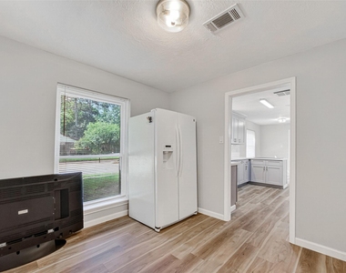 25503 Foxbriar Lane - Photo Thumbnail 11