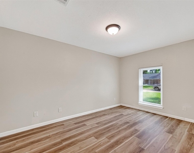 25503 Foxbriar Lane - Photo Thumbnail 23