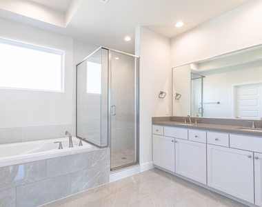 2718 Grand Fountains Drive - Photo Thumbnail 9