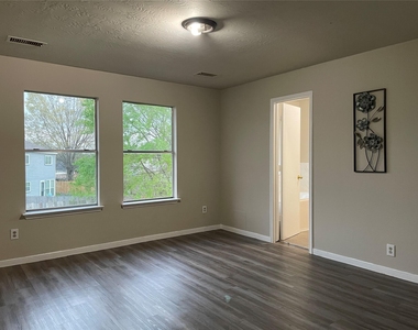 6614 Amberfield Lane - Photo Thumbnail 18