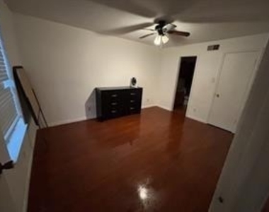 10725 Braes Bend Drive - Photo Thumbnail 9