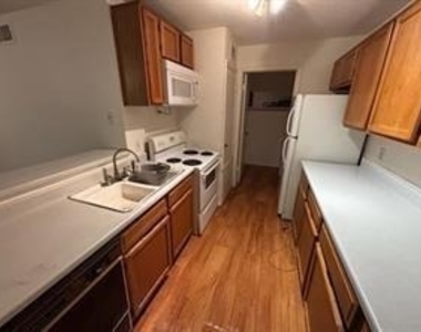 10725 Braes Bend Drive - Photo Thumbnail 4