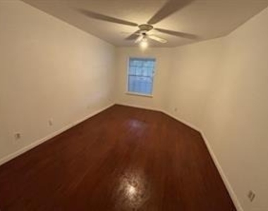 10725 Braes Bend Drive - Photo Thumbnail 3