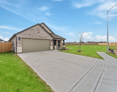 2623 Rusty Carabeen Court - Photo Thumbnail 2