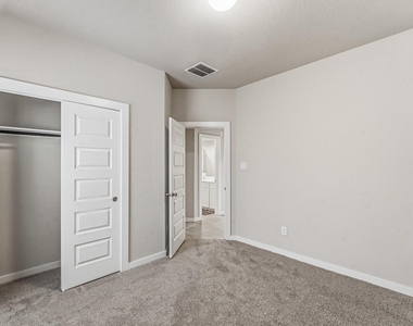 2623 Rusty Carabeen Court - Photo Thumbnail 21