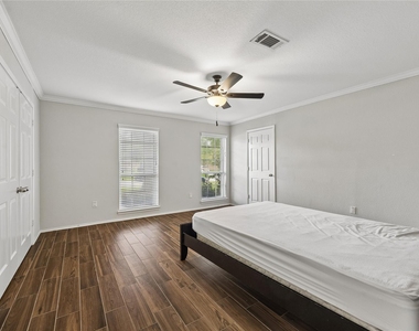 5402 Queensloch Drive - Photo Thumbnail 9