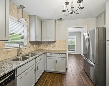 5402 Queensloch Drive - Photo Thumbnail 4