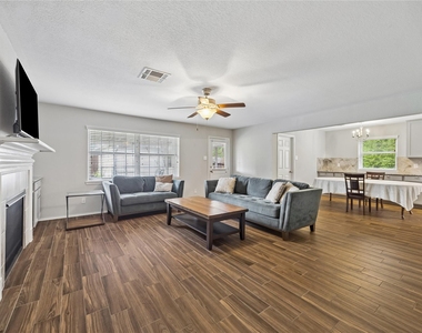 5402 Queensloch Drive - Photo Thumbnail 2