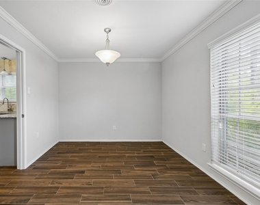 5402 Queensloch Drive - Photo Thumbnail 11