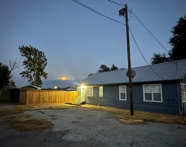 8861 County Road 424 - Photo Thumbnail 1