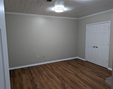 8861 County Road 424 - Photo Thumbnail 4