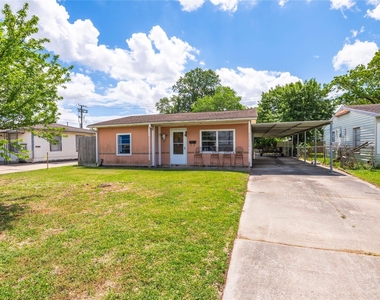 718 E Belmont Street - Photo Thumbnail 2