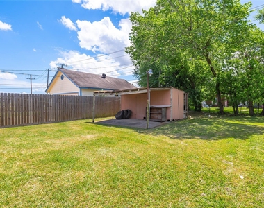 718 E Belmont Street - Photo Thumbnail 11