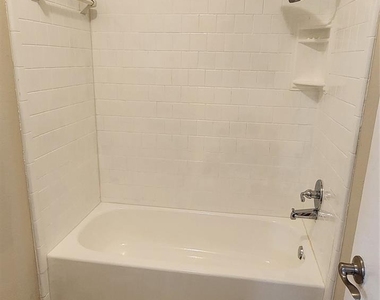 15215 Ensenada Drive - Photo Thumbnail 13
