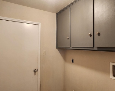 15215 Ensenada Drive - Photo Thumbnail 19