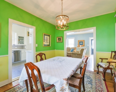 802 S Day Street - Photo Thumbnail 18