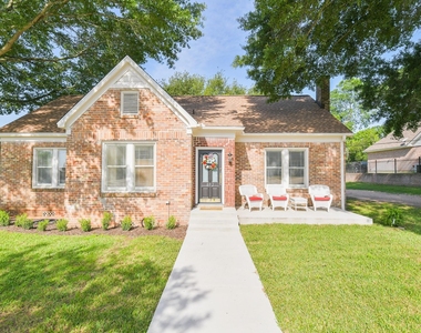 802 S Day Street - Photo Thumbnail 43