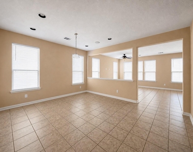 26210 Riley Glen Drive - Photo Thumbnail 3