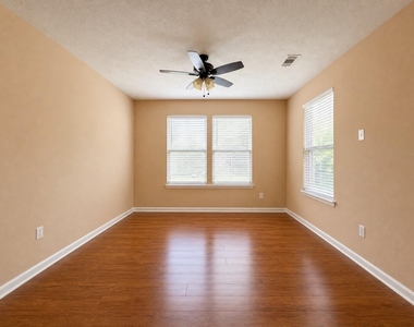 26210 Riley Glen Drive - Photo Thumbnail 9