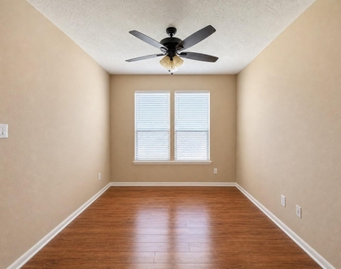 26210 Riley Glen Drive - Photo Thumbnail 8