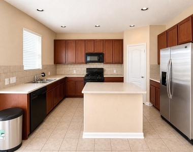 26210 Riley Glen Drive - Photo Thumbnail 6