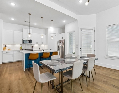 9009 Wellspring Drive - Photo Thumbnail 3