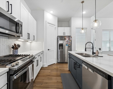 9009 Wellspring Drive - Photo Thumbnail 17