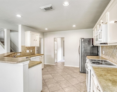 20527 Port Bishop Lane - Photo Thumbnail 11